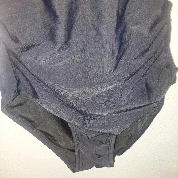 DKNY Women's One Piece Tummy Control Halter Neckline Swimsuit Size Large - Picture 4 of 9